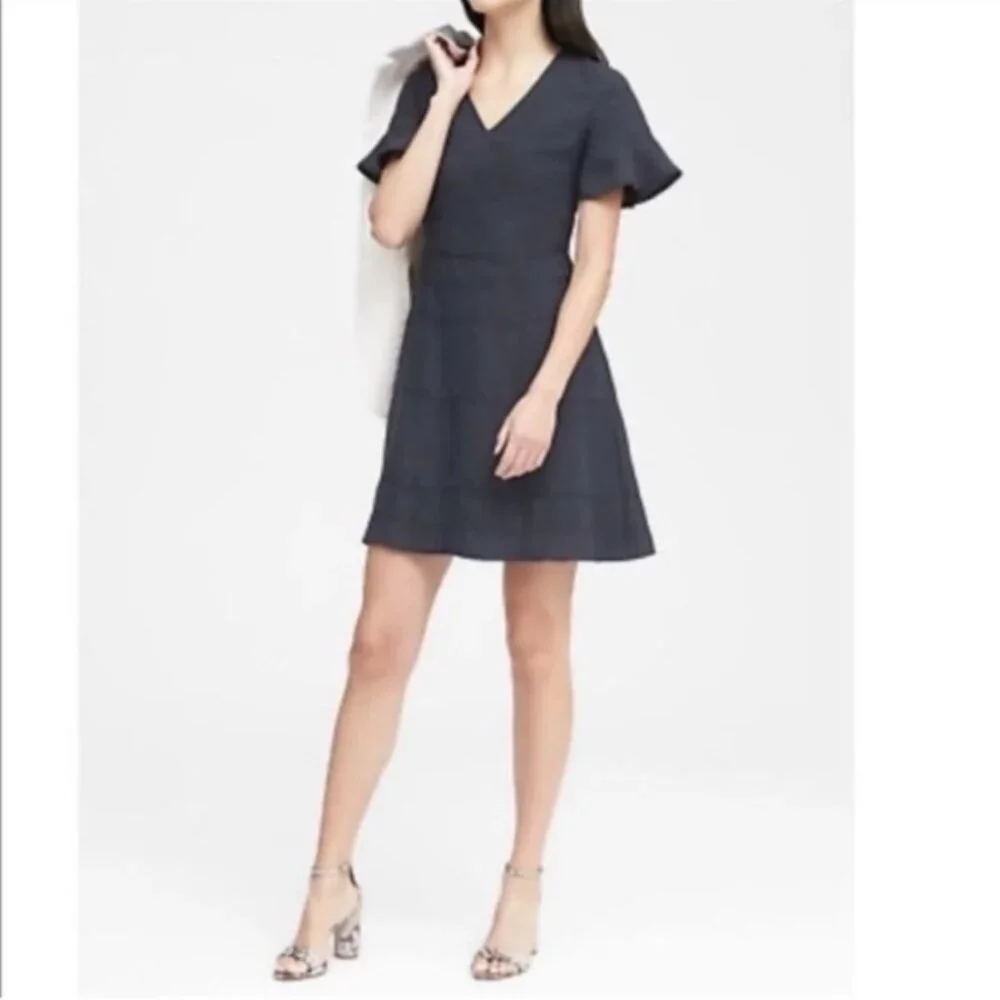 BANANA REPUBLIC Navy Blue Flutter Sleeve Crepe Dress Size 2